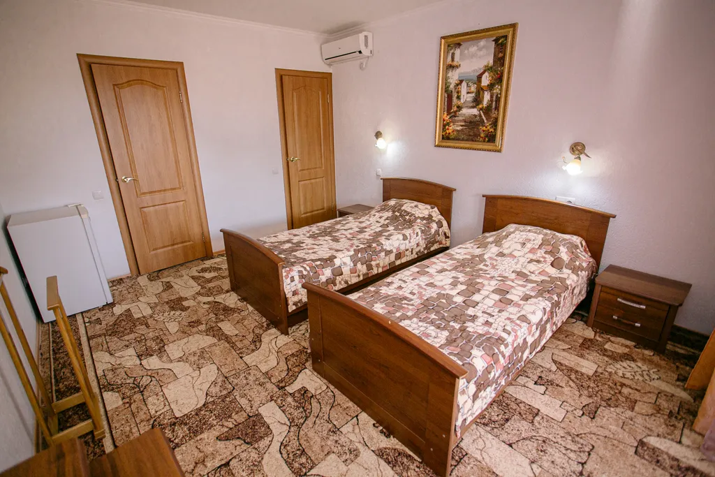 Квартира Двухместный номер с 2 отдельными кроватями — аренда посуточно в Керчь