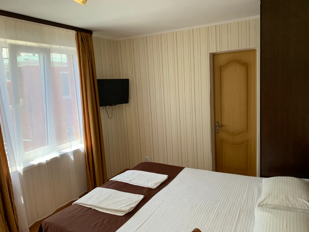 Уютная студия возле бассейна