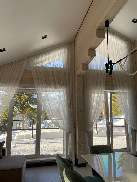 Новый гостевой дом Mountain harbor с видом на горы