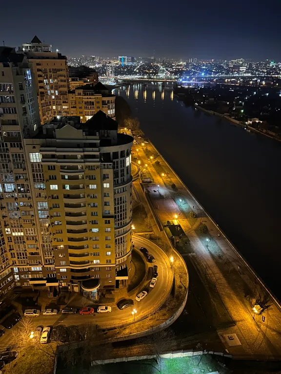 Шикарные апартаменты с прекрасным видом на реку Кубань