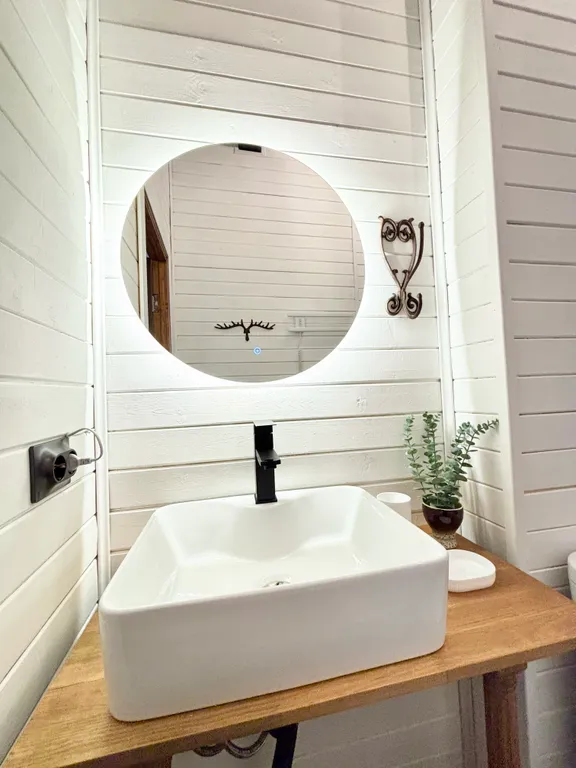 Кругозор- апартаменты, вид на озеро и горы