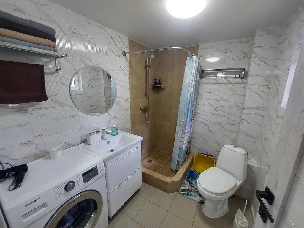 Дом до 5 мест, на территории гостевого дома