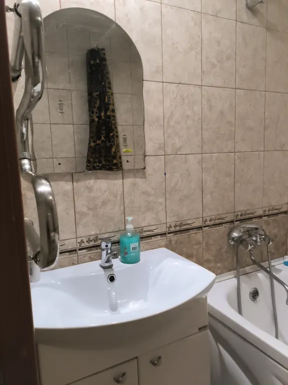 Уютная квартира около Стахановской