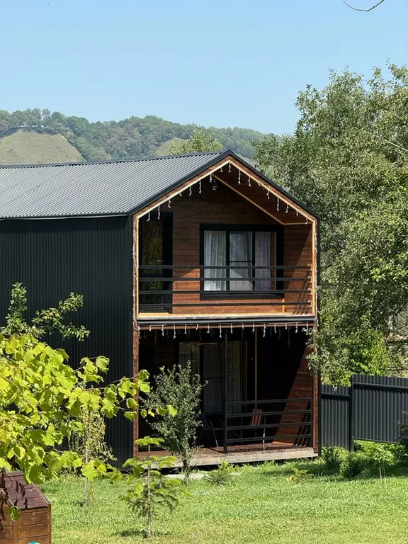 Двухэтажный коттедж с видом на лес — аренда посуточно в Даусуз