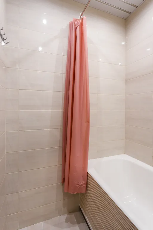 Рядом краевая больница. Центр города