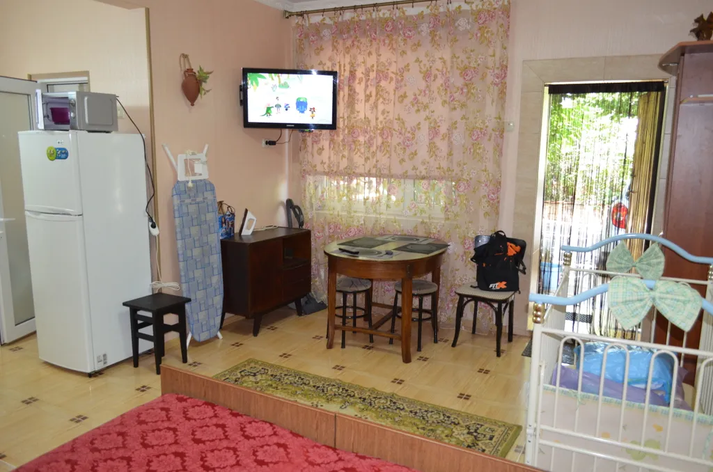 Коттедж Комфортабельный домик — аренда посуточно в Евпатория