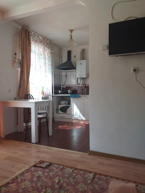 Квартира в тихом зелёном центре — аренда посуточно в Евпатория