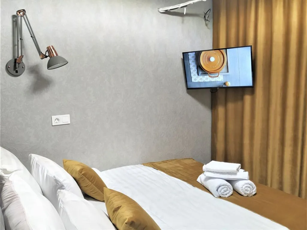 RentHome студия Горчица на Южном шоссе у ТЦ Амбар