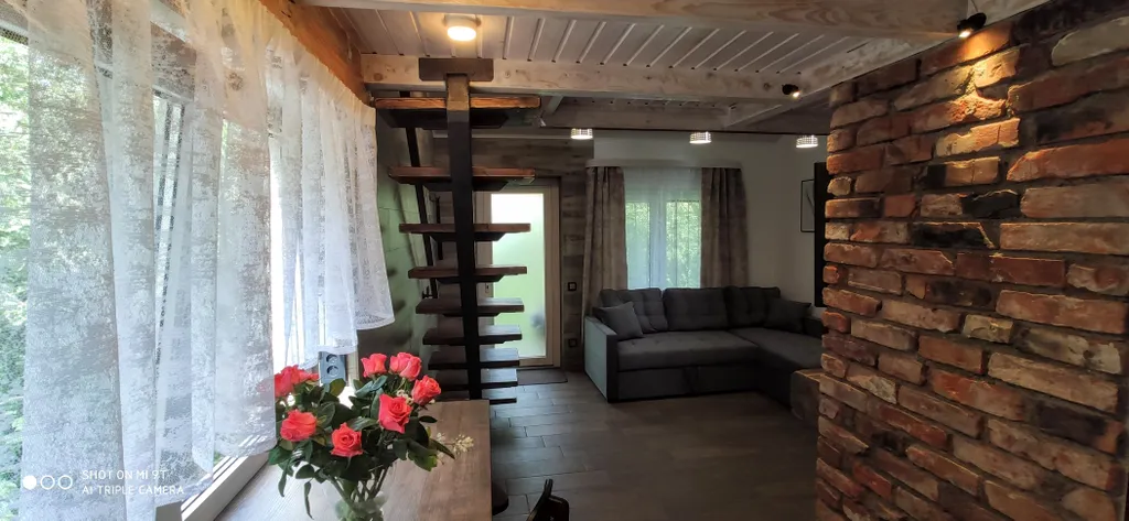 Светлая и просторная студия в чудесном саду для отдыха под шум моря