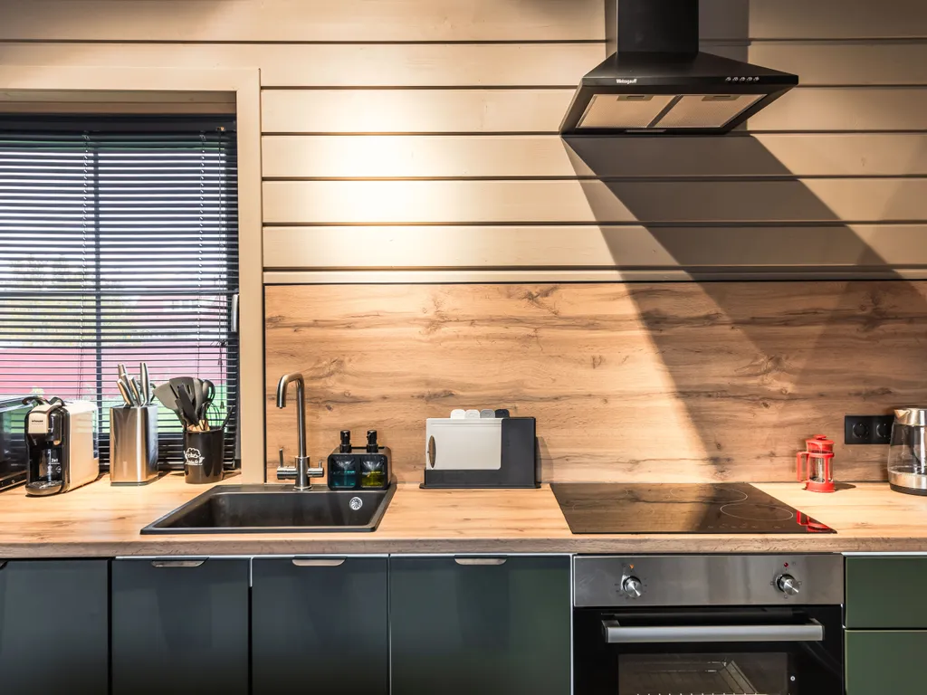 Коттедж Уютный современный дом с чаном вблизи елового леса — Черемыкино