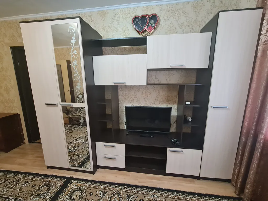 2-комнатная квартира на 1-м этаже в центре военного городка