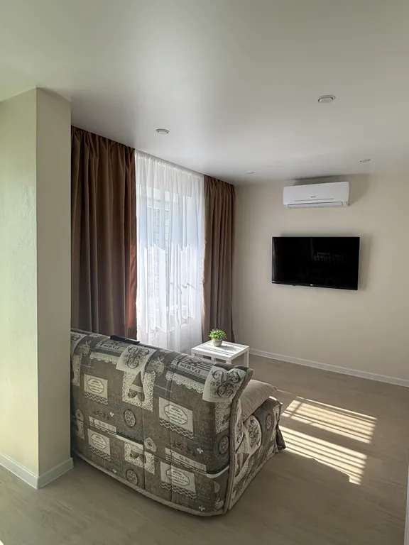 Шикарная евродвушка, высокий этаж, красивый вид, близко центр города