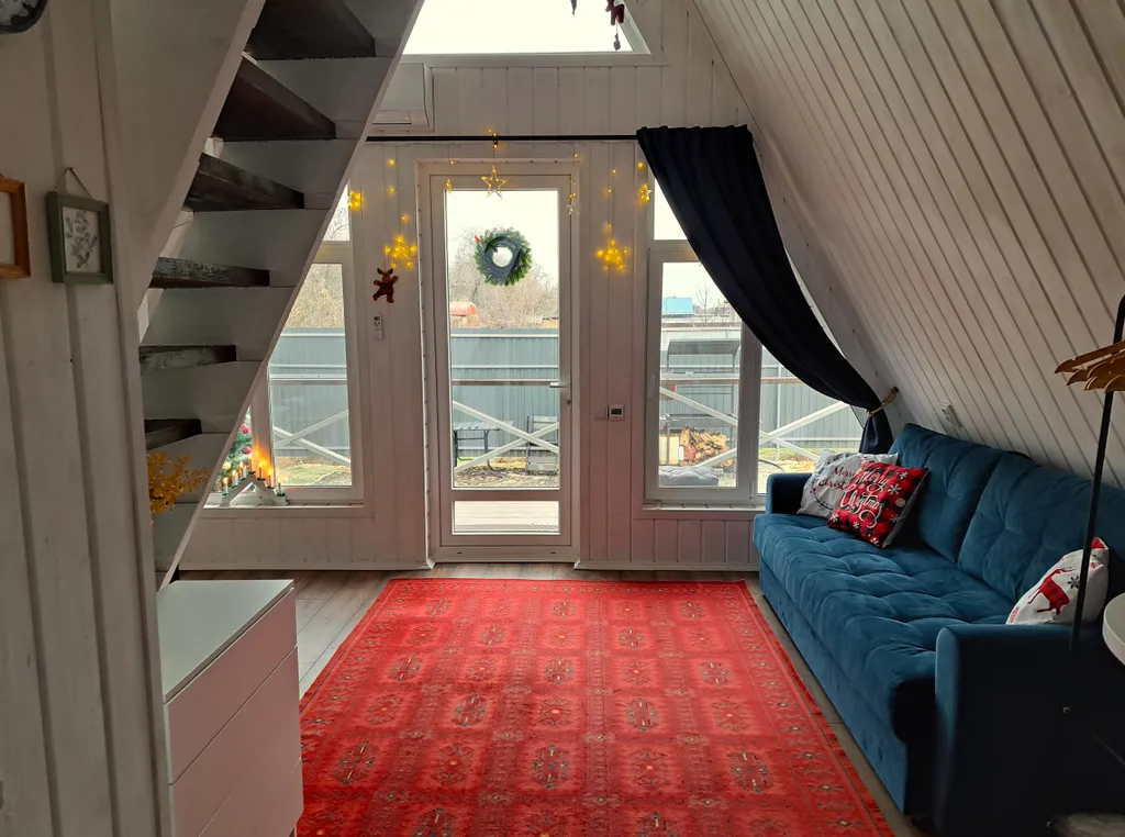 Домик у реки