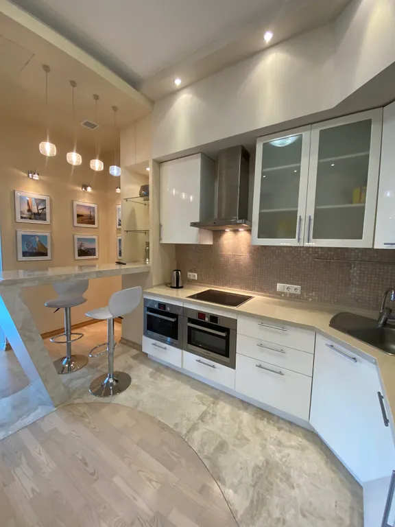 Королевский Парк 3х комнатная с видом на море