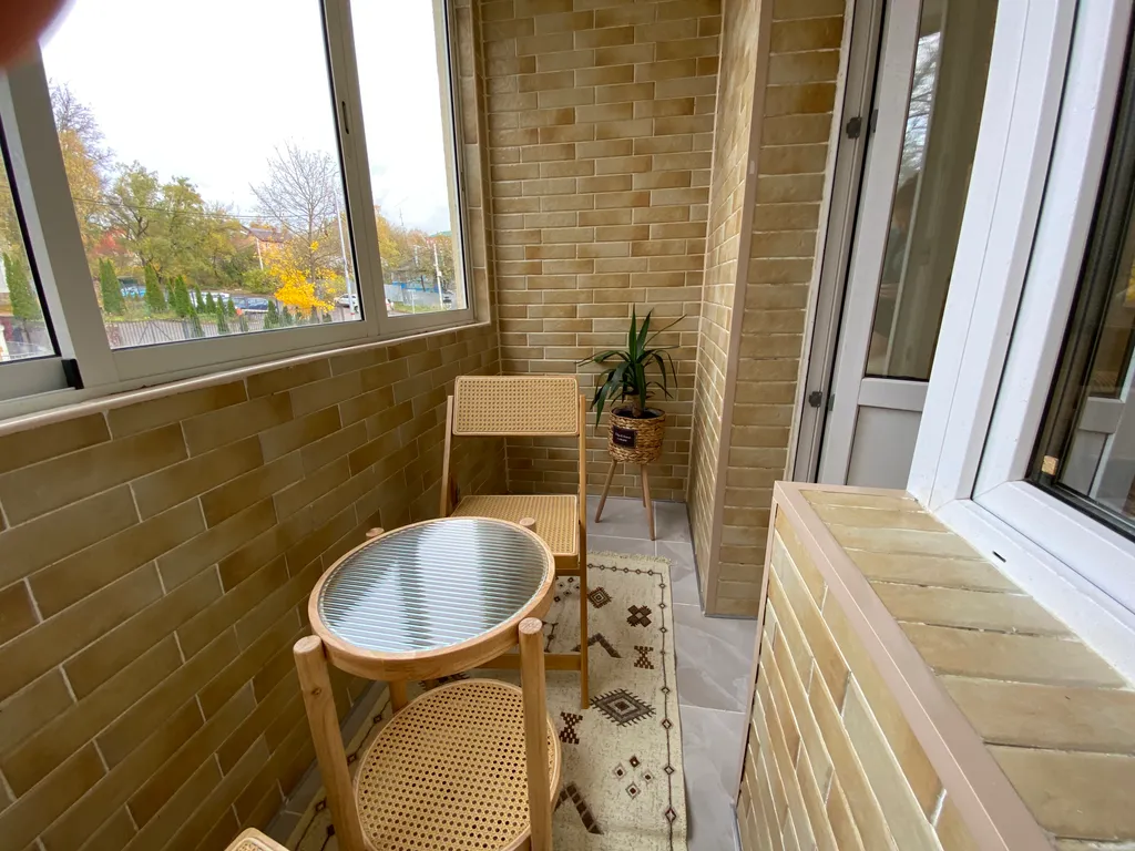 Апартамент Сканди с балконом и отдельной спальней