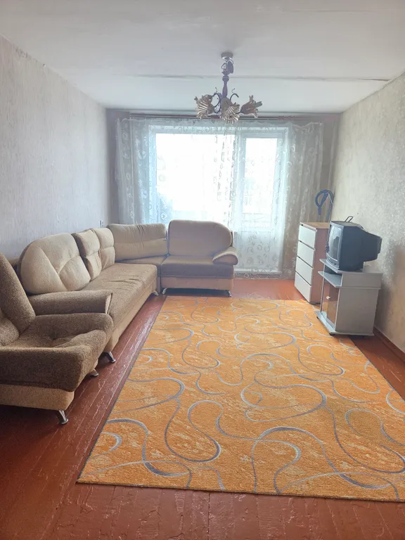 Уютная четырёхкомнатная квартира — аренда посуточно в Соликамск