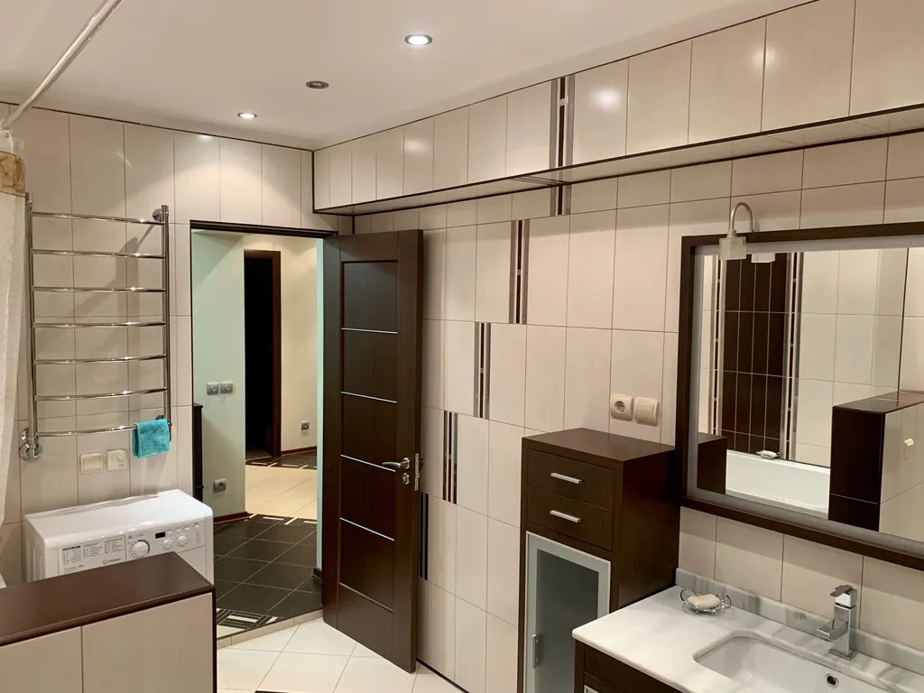 4-комнатная квартира с камином, рядом Центральная площадь