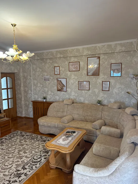 7-комнатный Дом