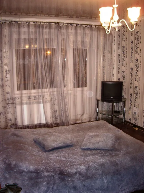 Уютная однокомнатная квартира возле гостиницы Космос,мкр Олимпийский 20