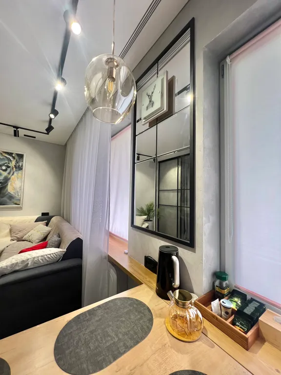 Скромный лофт с нотками поп-арта недалеко от центра