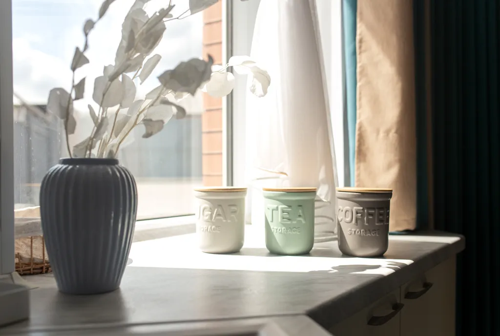 Дом Кантри со своим двором и парковкой