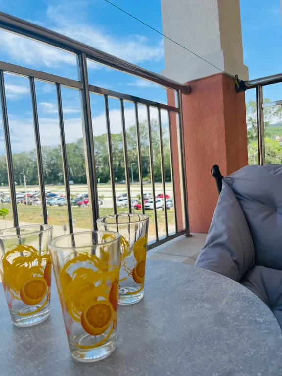 Просторная квартира с видом на горы — аренда посуточно в Сукко