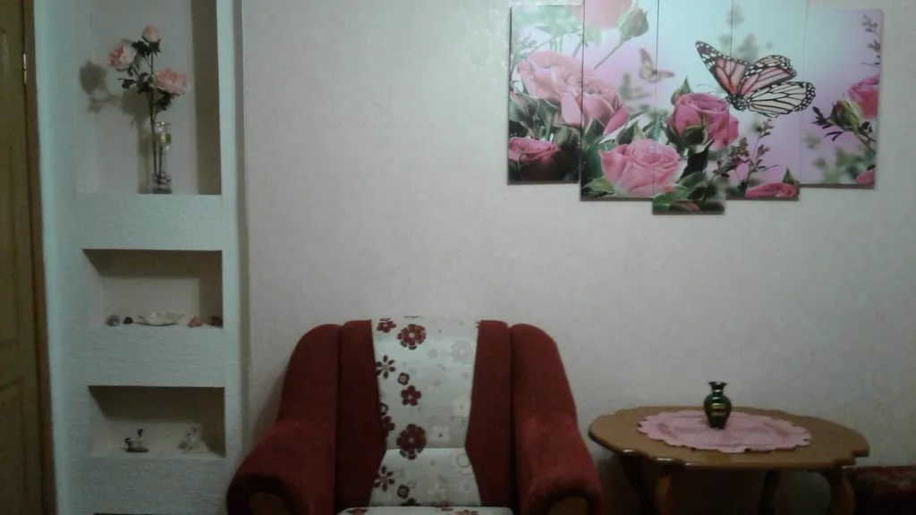 Уютная однокомнатная квартира с зеленым двором