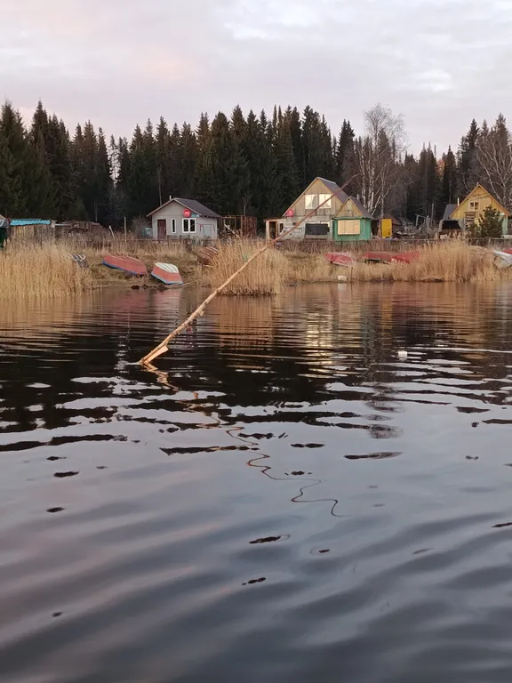 Домик с видом на озеро