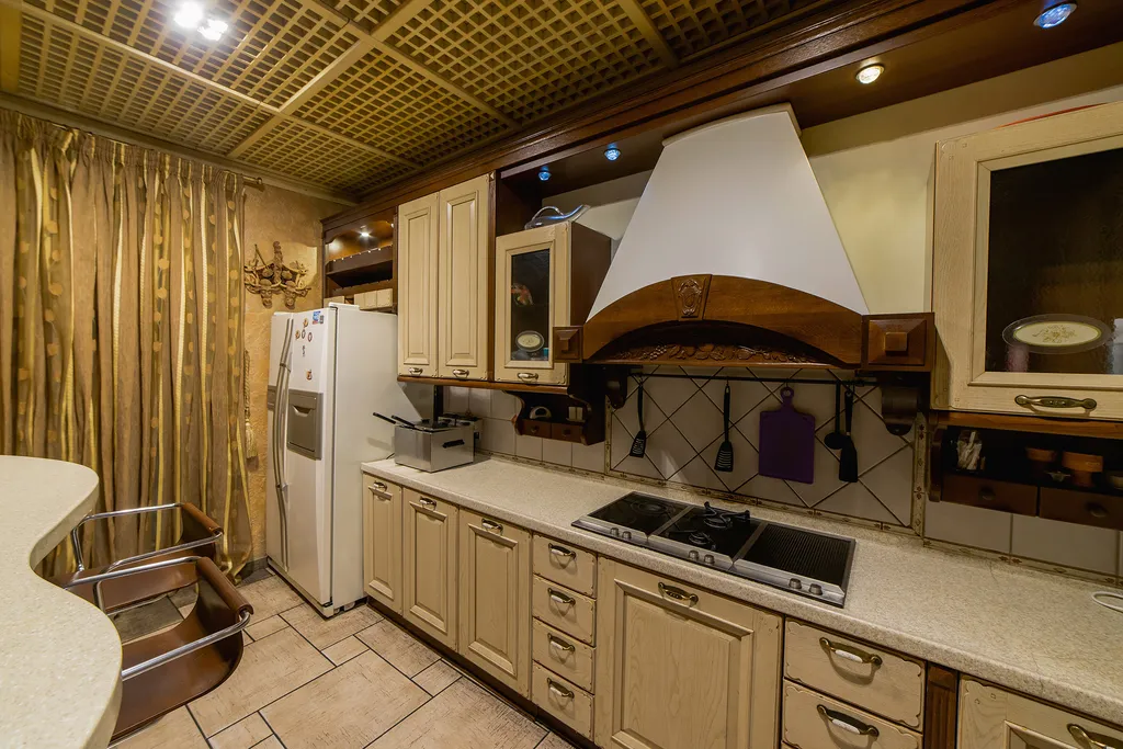 Дом-замок в Москве! Спа-зона, барбекю-зона внутри, караоке, кинозал...