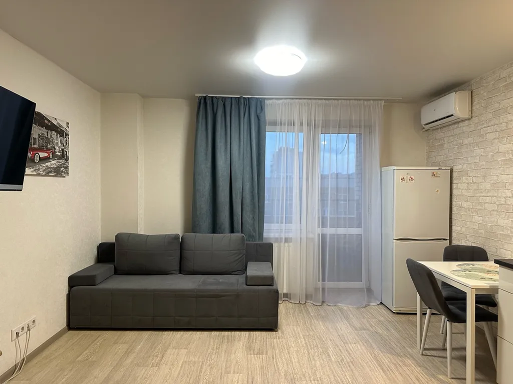 Квартира Студия с балконом — аренда посуточно в Аксай