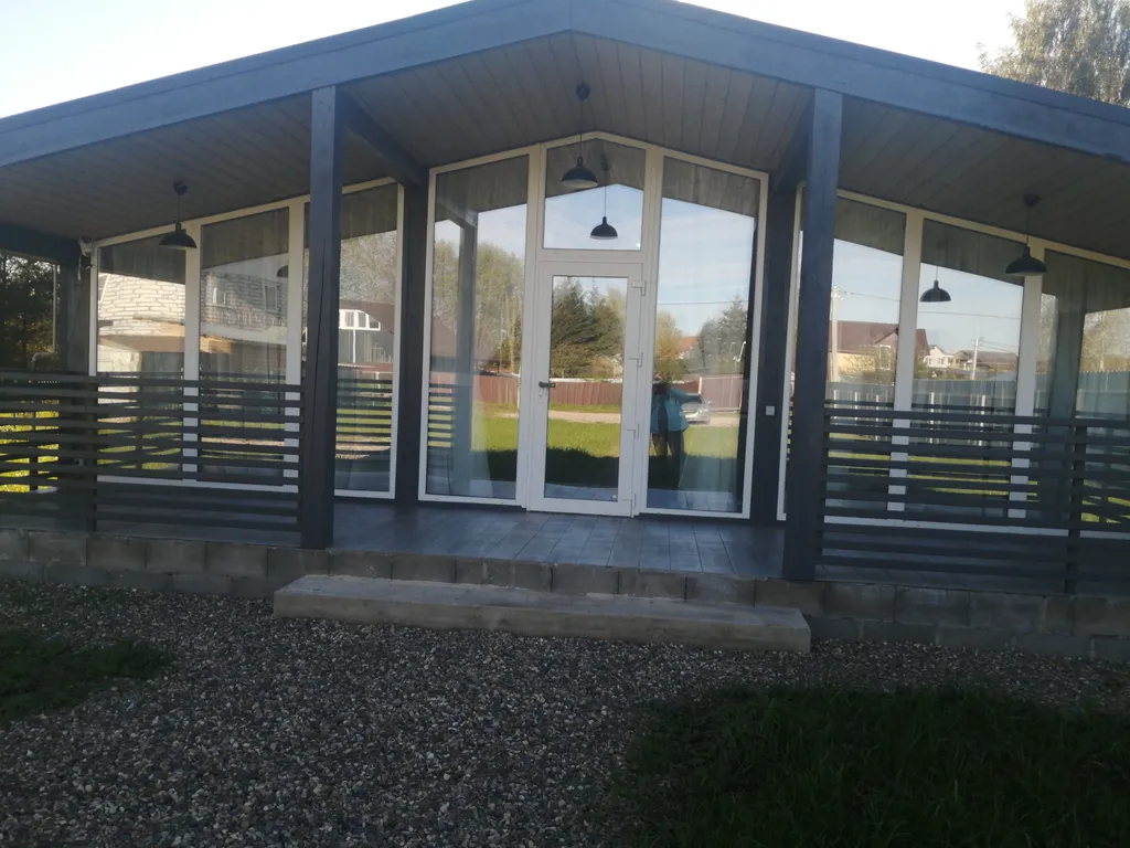 Новый дом со всеми удобствами