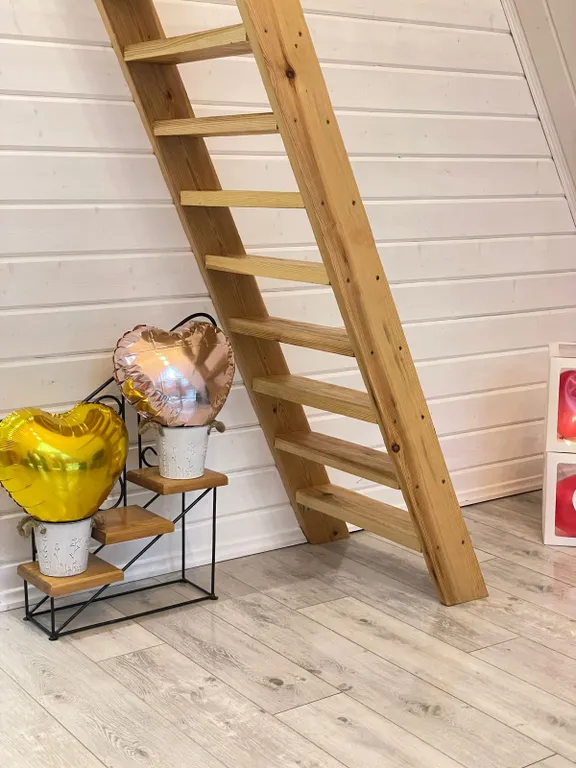 А-фрейм с чаном у леса