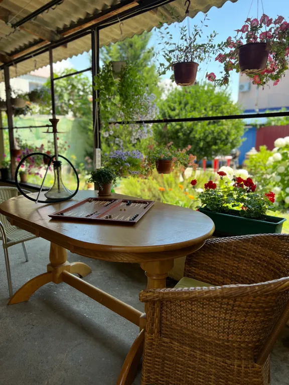 Домик у моря с двориком, мангалом, грилем и тандыром