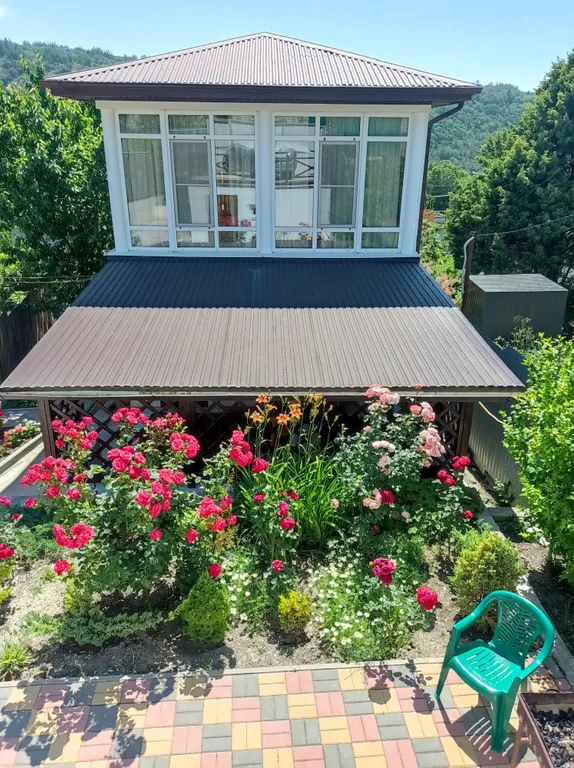 Коттедж Домик недалеко от моря — Геленджик