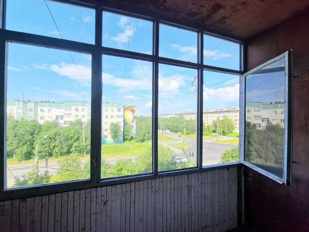 Квартира с лоджией и видом на горы