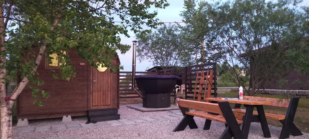 Дом, баня, чан, рядом с морем п.Волчанец кп.Венеция Приморский край