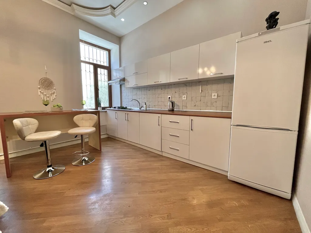 Greenlights Apartment