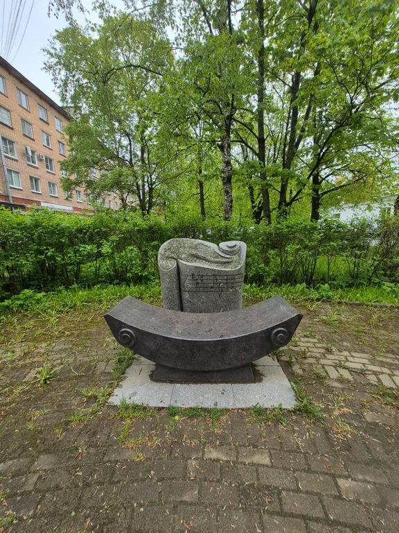 Квартира в самом центре Петергофа!