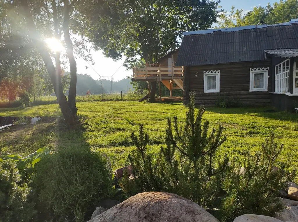 Деревенский дом, как в детстве, у реки Березена