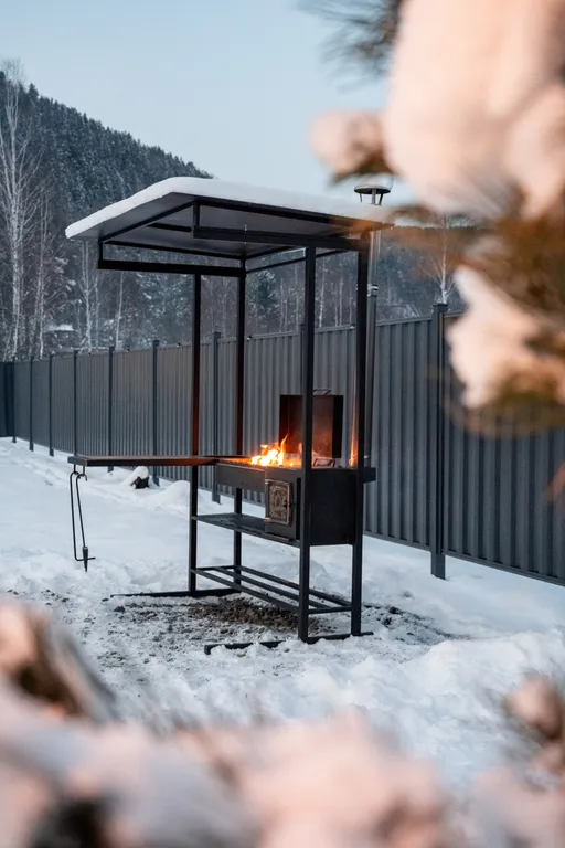 Уютный дом около реки Мана с баней