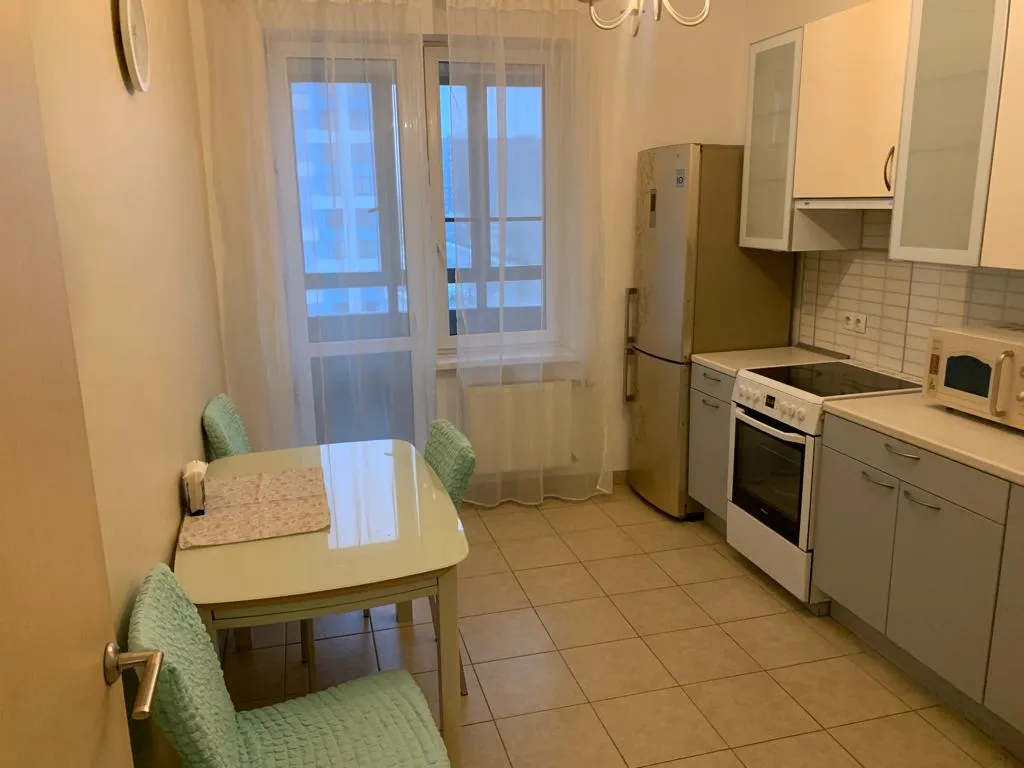 Большая двухкомнатная квартира в ЖК В Лесу