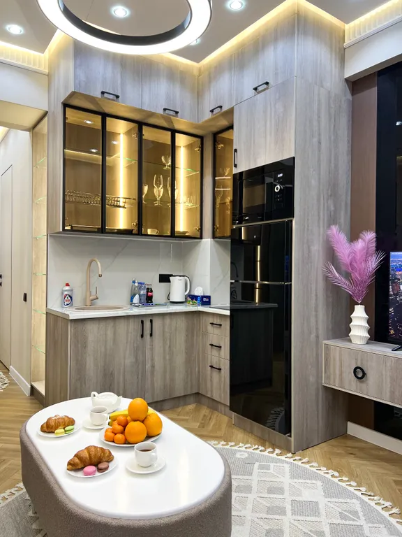 Дизайнерская студия с продуманным интерьером и видом на Ташкент сити