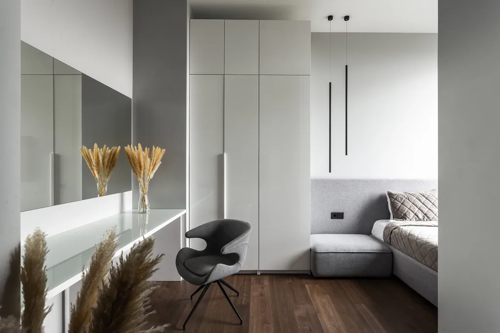 Угловой апартамент с ванной у окна