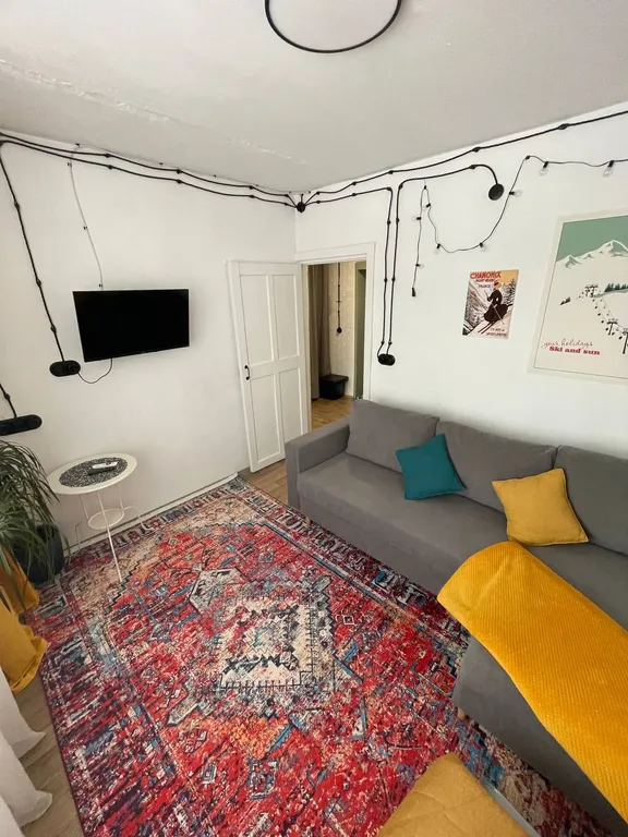 Простая уютная квартирка