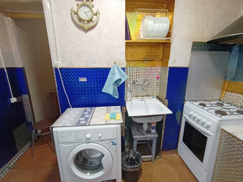 Квартира 3-комнатная Квартира — Колпино