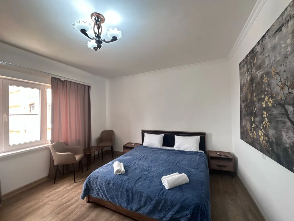 Квартира Двухкомнатная квартира с балконом — Сухум