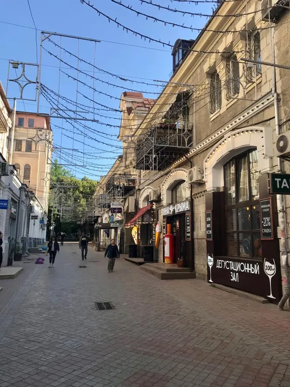 Уютная однокомнатная квартира в самом центре Ялты-Графском проезде