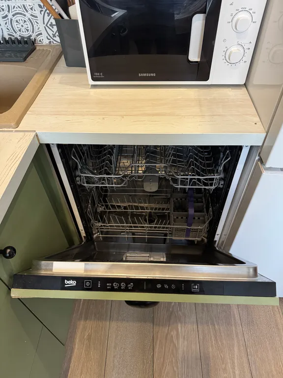 Рады видеть вас в нашей уютной , светлой квартире в Изумрудных Холмах