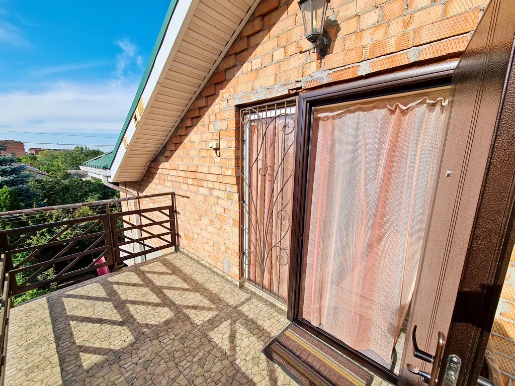 Коттедж у моря со своим двором до 11 человек, беседка, костровая чаша.