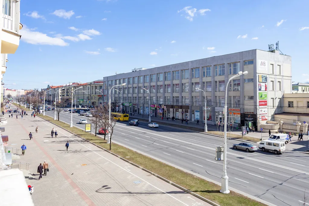 Современный светлый апартамент рядом с центром столицы